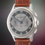 A RARE GENTLEMAN'S SIZE STAINLESS STEEL EXCELSIOR PARK CHRONOGRAPH WRIST WATCH CIRCA 1950s WITH GREY