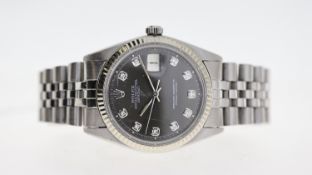 VINTAGE ROLEX DATEJUST DIAMOND DOT REF 1601 CIRCA 1972, circular grey sunburst dial with diamond dot