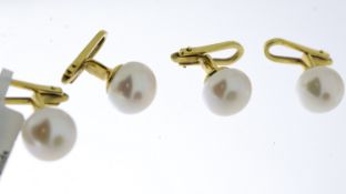 N.O.S 18ct yellow gold Fresh Water pearl Dress Studs x4