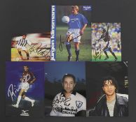 AUTOGRAPH FOOTBALL - PLAYERS FROM OVERSEAS: