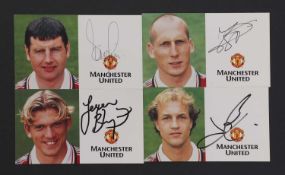 AUTOGRAPH FOOTBALL - PLAYERS FROM OVERSEAS: