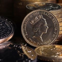 Coins & Stamps (inc. Historical Medals, Banknotes, Tokens)