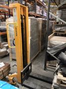 Total Lifter EFS 1030G 1000kg manual pallet stacker truck (2017)
