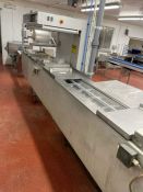 MULTIVAC R5200 THERMOFORMER
