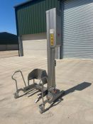 NIMO MOBILE TOTE BIN LIFTER