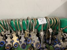 TWIN ROLLER HOOKS