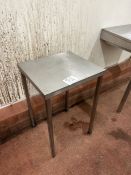 STAINLESS STEEL TABLE