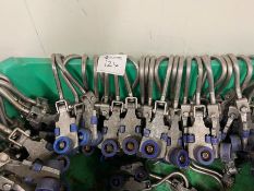 TWIN ROLLER HOOKS