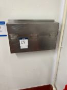 KNIFE BOX
