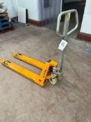PALLET TRUCK