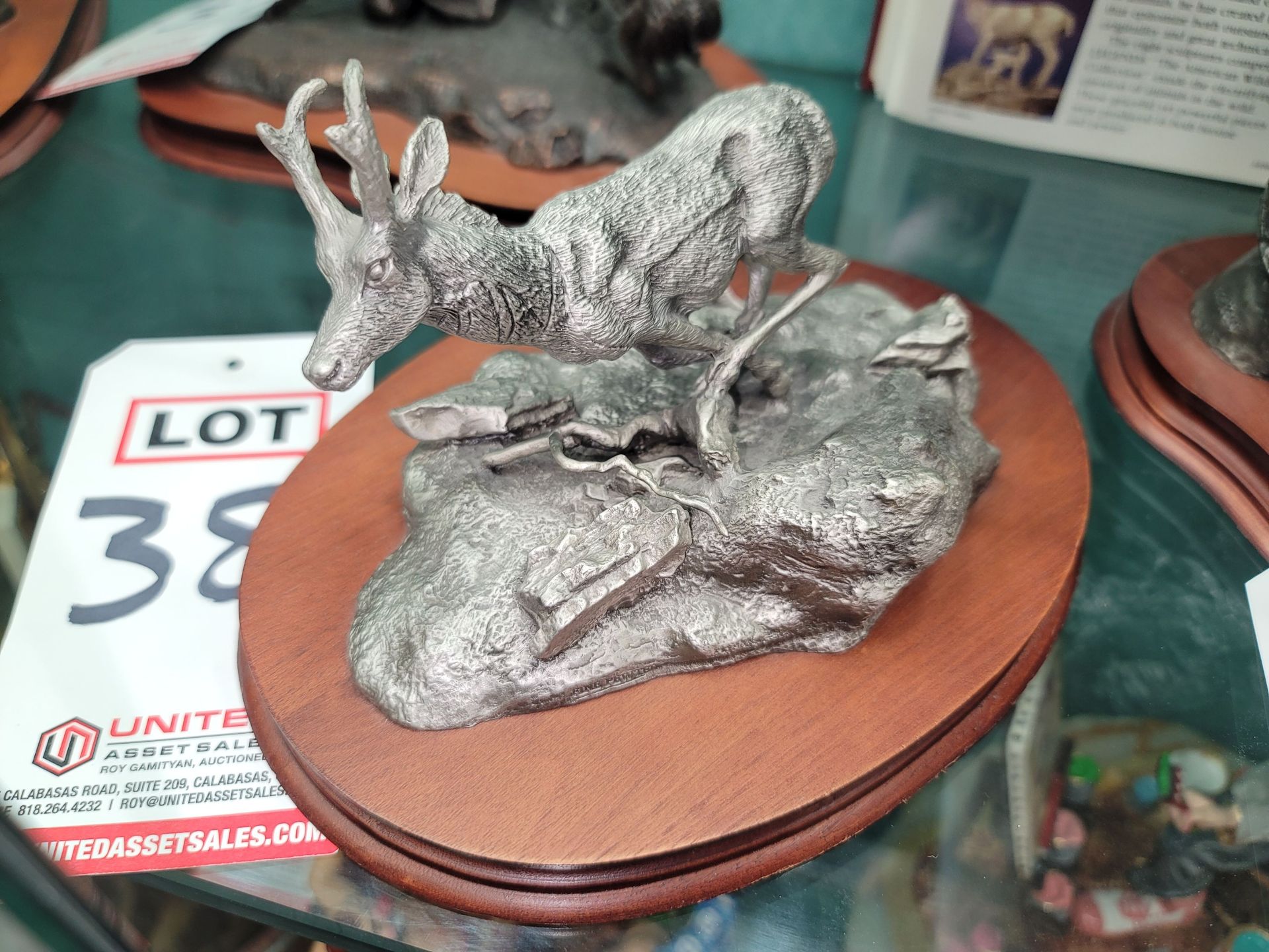"STREAKING", PRONGHORN DEER WILDLIFE ART SCULPTURE, SOLID PEWTER MOUNTED ON A WOOD BASE, SIZE: 9. - Image 2 of 2