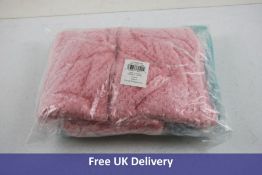 Two Columbia Children's Clothing to Include 1x Fast Trek II Full Zip Fleece Geyser Spray Size S and