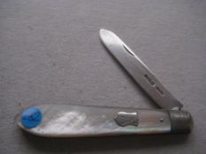 George V Mother of Pearl Hafted Silver Bladed Folding Fruit Knife