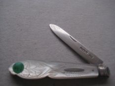 Edwardian Mother of Pearl Hafted Silver Bladed Folding Fruit Knife