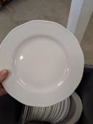 (Lot52) 9Inch Round China Plates