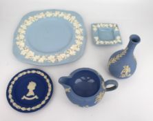 5 Pieces of Wedgwood Jasperware Queensware