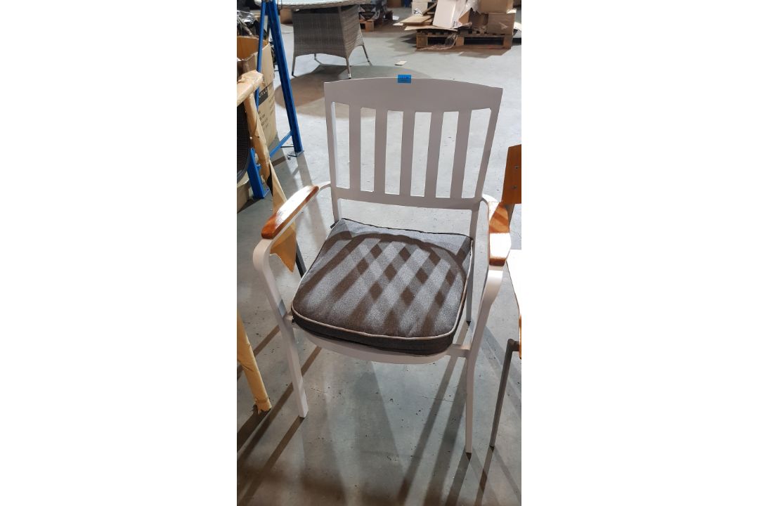 (1F) 3x Mixed Chairs To Include 1x Oslo Bar Chair Charcoal. - Image 5 of 6