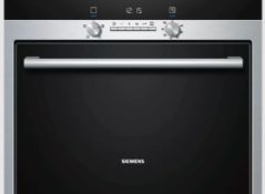 (32/Mez) RRP £800 Siemens iQ700 Compact45 Steam Oven HB24D552B Stainless Steel. (Ex Display, Cl...