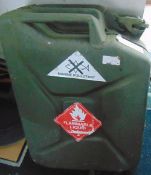 AZ141 A 20L Metal Jerry Can For Petrol/Diesel,