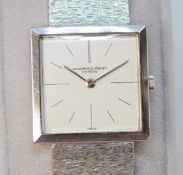 Audemars Piguet / Square Ultra Thin 18K - Unisex White Gold Wrist Watch