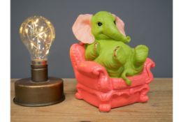 1x Elephant Mobile Phone Holder