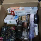 Box Including Salt and Pepper Grinder and Mug (143)