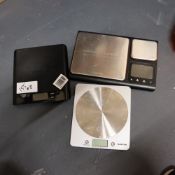 Kitchen Scales x3 (155)