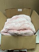 Large Assorted Box of Bedding. RRP Approx. £100 - Grade U