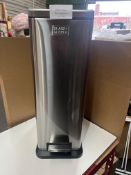 Black and Decker 20L Slime Line Bin. RRP £59.99 - Grade U