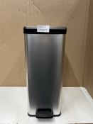 Deco 40L Bin. RRP £40 - Grade U