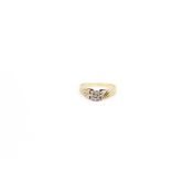 Pre Owned 9CT Gold Diamond Detail Ring