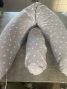 Brand New RRP £29.99 Bamilei Pregnancy Pillows With Cover