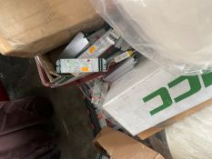 Pallet of Lamps and Fittings