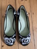 Marni Black Women's Round Toe Pumps