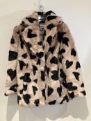 Jakke Faux Fur Heart Coat Worn By Florence Hall