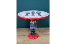 Nutcracker Cakestand