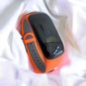 KARSEEN Fitness Tracker Colour Screen, Heart Rate Monito