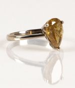 18 kt Yellow Gold Solitaire Ring - 2.29 ct Fancy Yellow Diamond