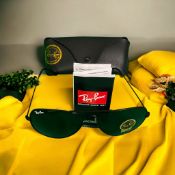 Ray Ban Aviator Sunglasses (Cannot verify if genuine)