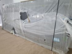 LOT 14 - Wren Black Sparkle Gloss Kitchen TekWall/Splashback £300 , 4m x 600mm x 10mm