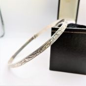 Vintage Sterling Silver Bangle