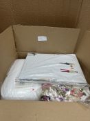 Miscellaneous Bedding Accessories. RRP £60.00 - GRADE U