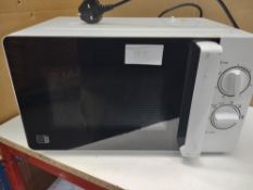Morrisons Manual Microwave. RRP £79.99 - GRADE U