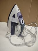 Supreme Steam Iron. RRP £39.99 - GRADE U