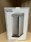 Black + Decker Soft Close Pedal Bin 20L. RRP £49.99 - GRADE U