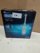 Oral-B Genius 8000 Rose gold. RRP £250 - GRADE U