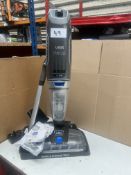 VAX One power cordless vacuum cleaner. RRP £150 - GARDE U