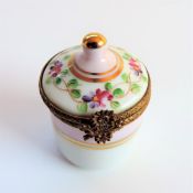 Vintage Limoges France Dubarry Petit Main Hand Painted Trinket Box