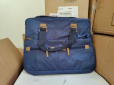 Navy Luxury Weekend Bag With Zip Pockets and Storage Compartments