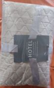 Bed Throw - Luxury
